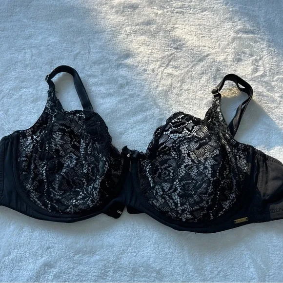 La Vie en Rose Unlined Lace and Mesh Bra 38DD - Picture 7 of 8